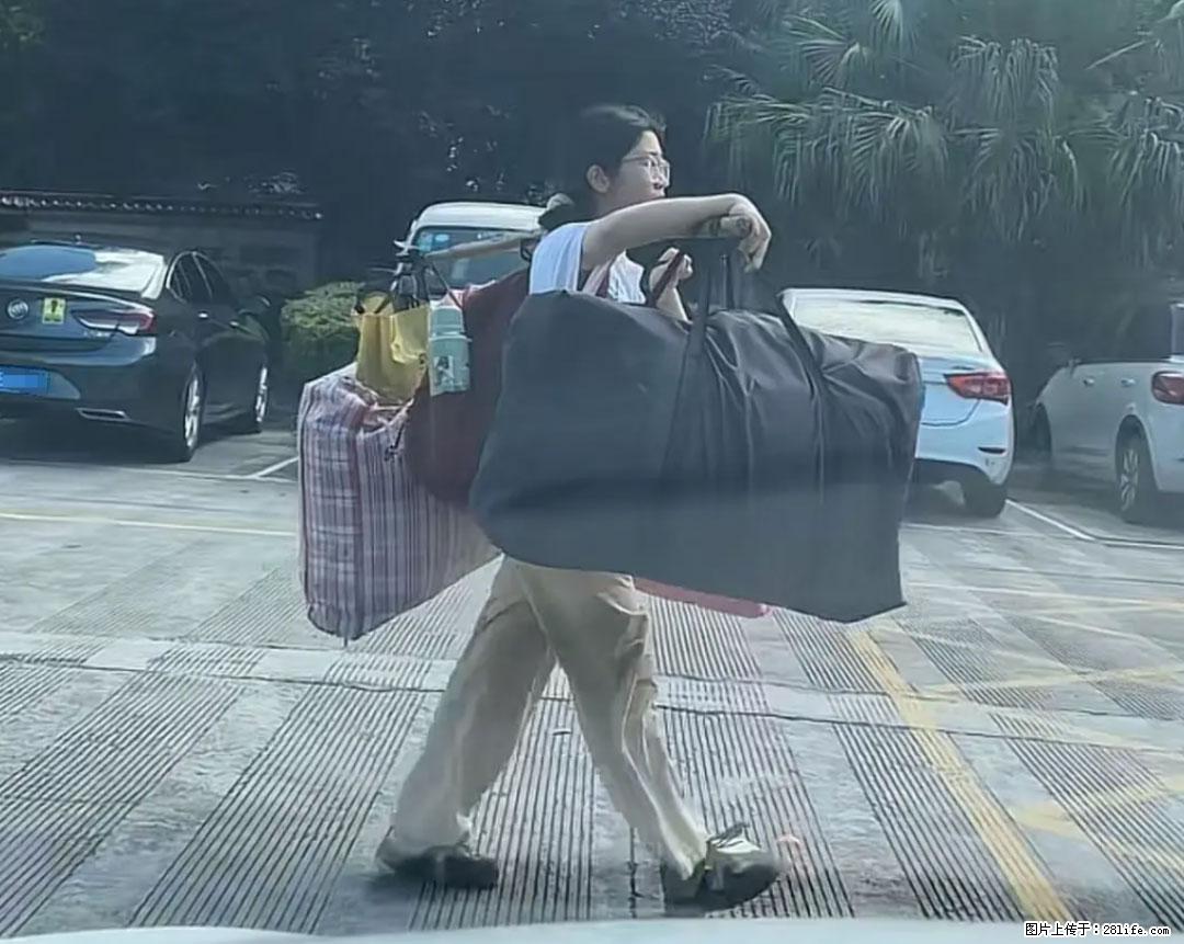 全网追的“扁担女孩”，找了一份暑假工，时薪12元 - 巴彦淖尔盟生活资讯 - 巴彦淖尔盟28生活网 bycem.28life.com